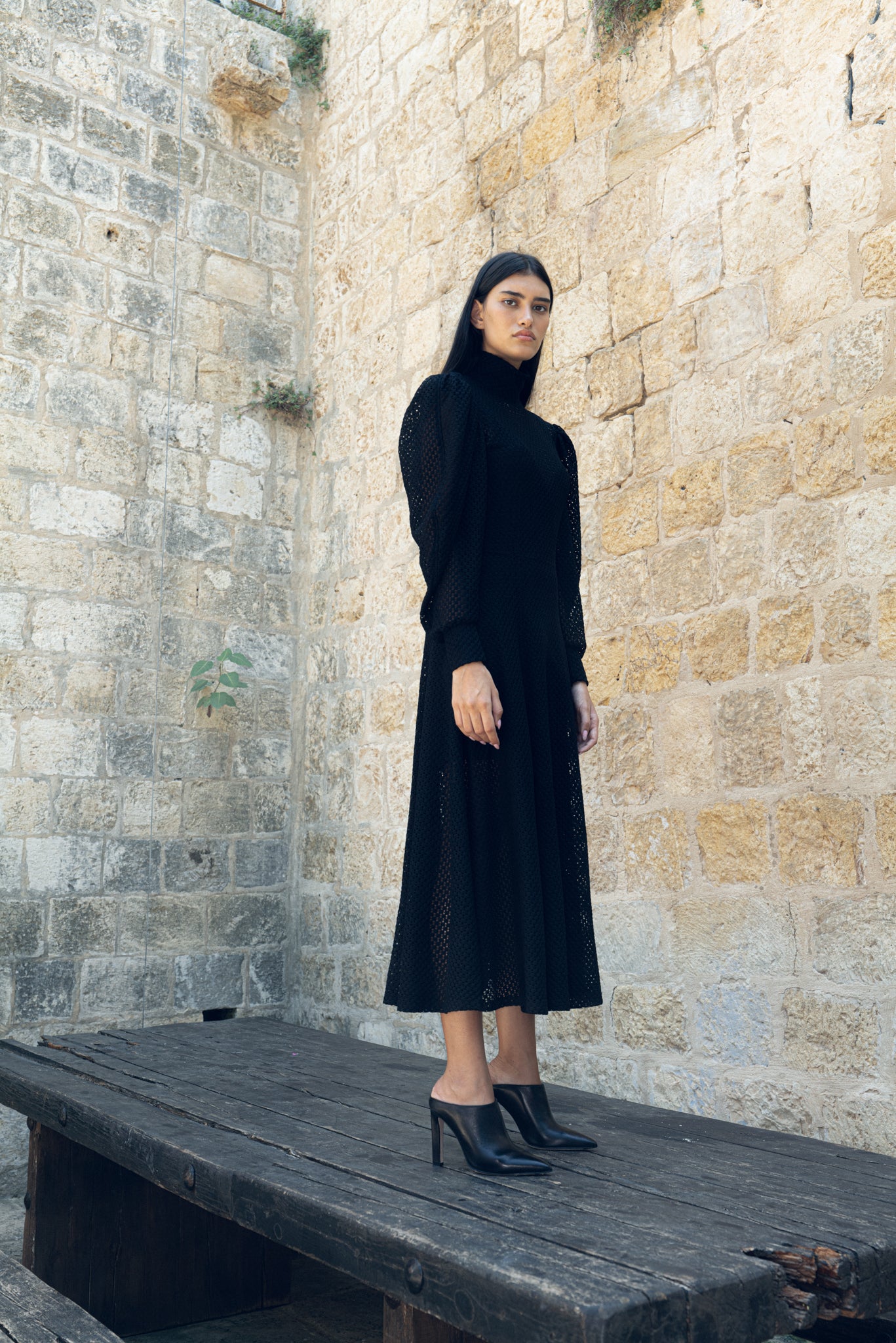 SABINA MUSAYEV - knit_crochet_black