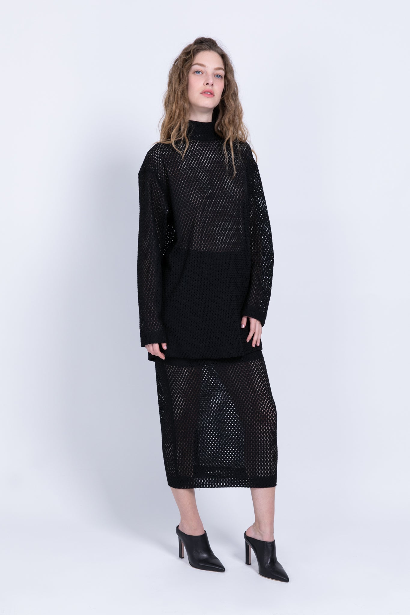 SABINA MUSAYEV - knit_crochet_black