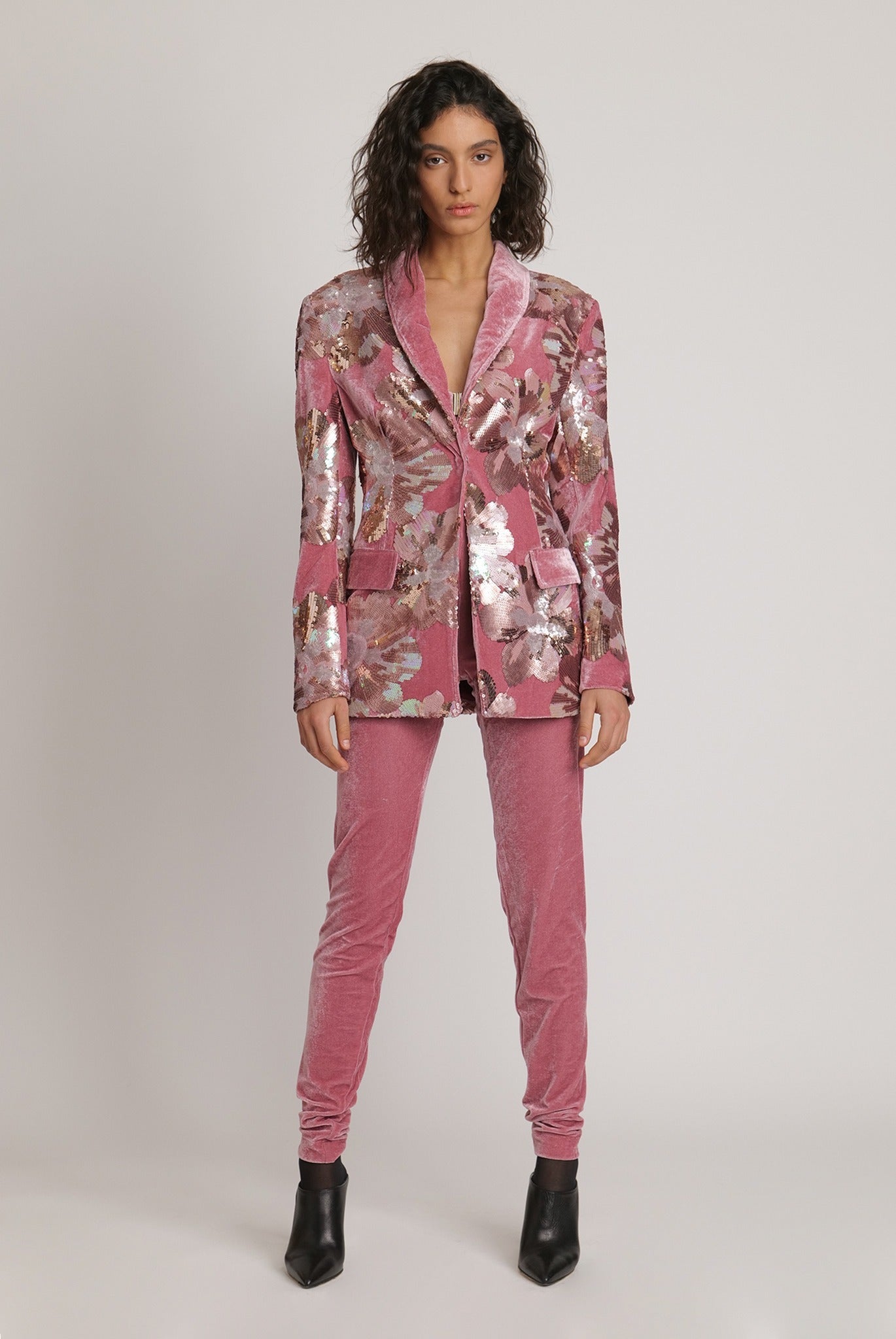 SABINA MUSAYEV - solid_velvet_smoked_pink_fw_23_24