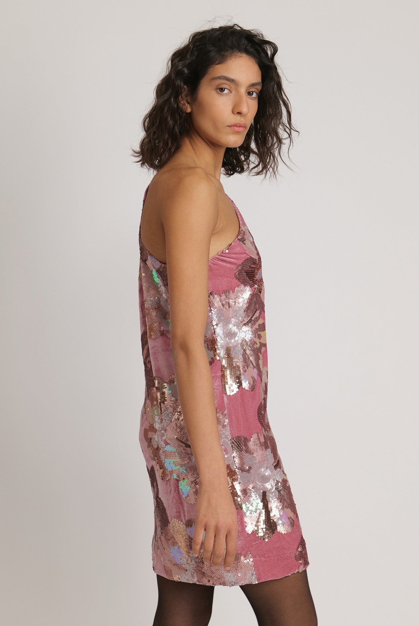 SABINA MUSAYEV - flora_sequins_on_velvet_multi_pink_fw_23_24