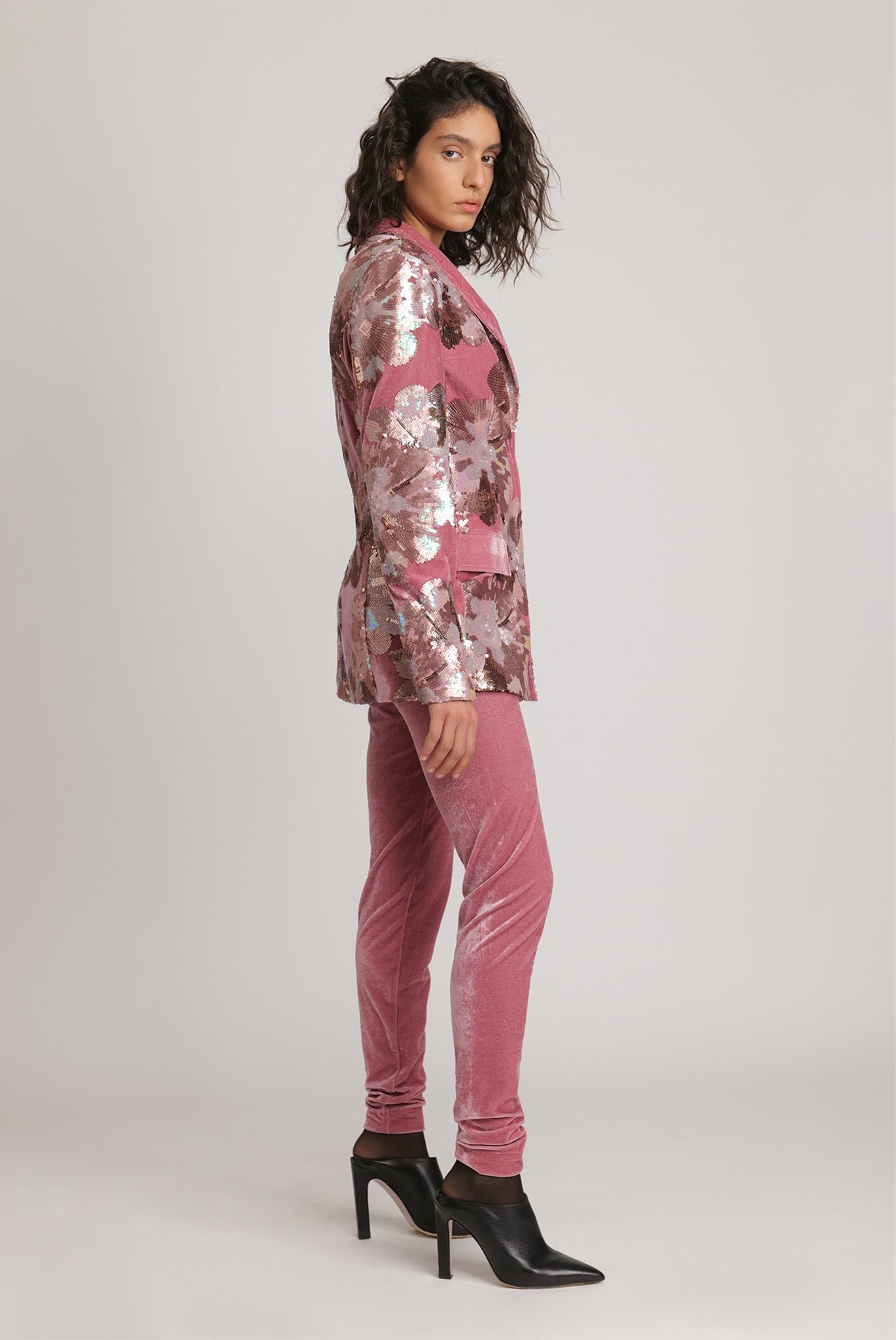SABINA MUSAYEV - solid_velvet_smoked_pink_fw_23_24
