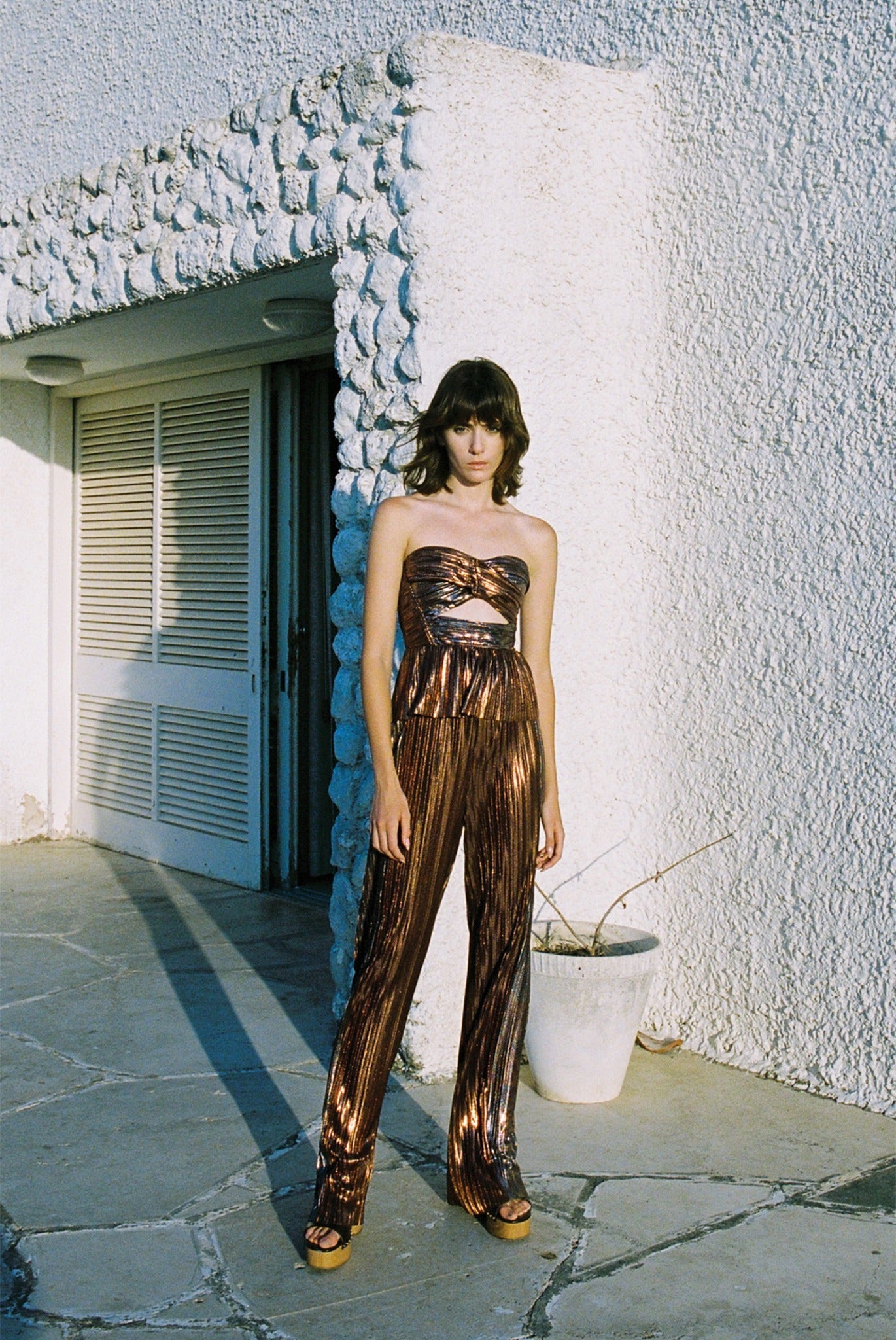 SABINA MUSAYEV - two_tone_pleated_knit_w_foil_bronze_fw_23_24