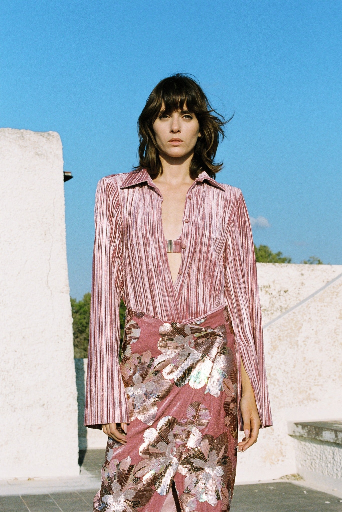 SABINA MUSAYEV - pleated_velvet_smoked_pink_fw_23_24