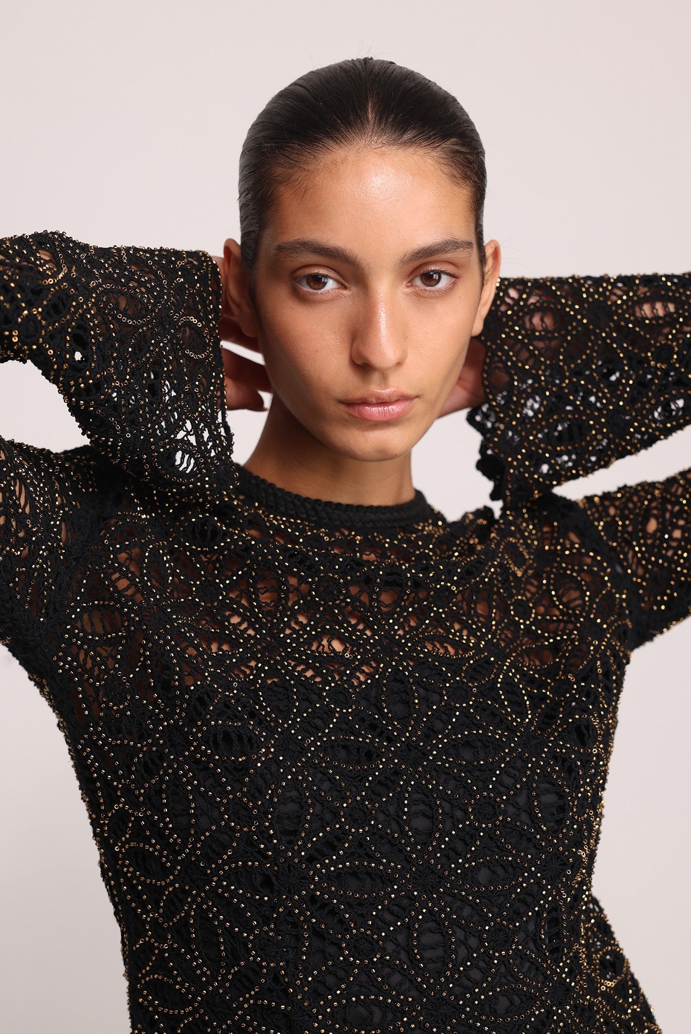 SABINA MUSAYEV - Beaded_crochet_black_summer_25