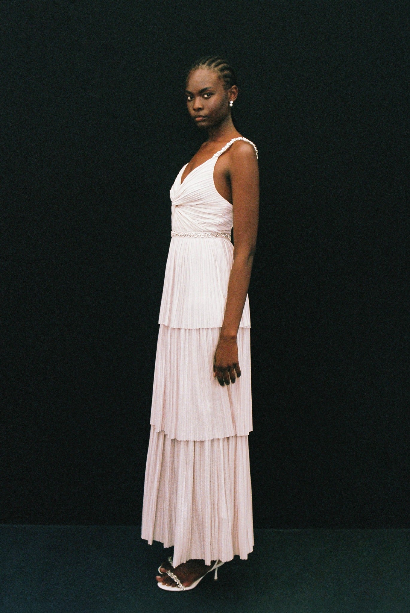 SABINA MUSAYEV - floral_embossed_pleated_knit_white_pearl_bridal_25