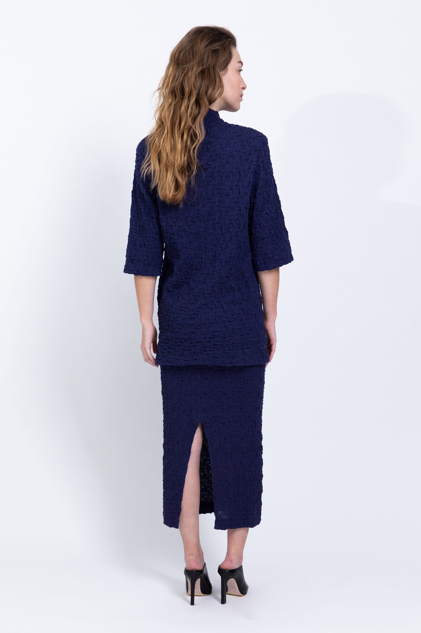SABINA MUSAYEV - crinkled_knit_blue