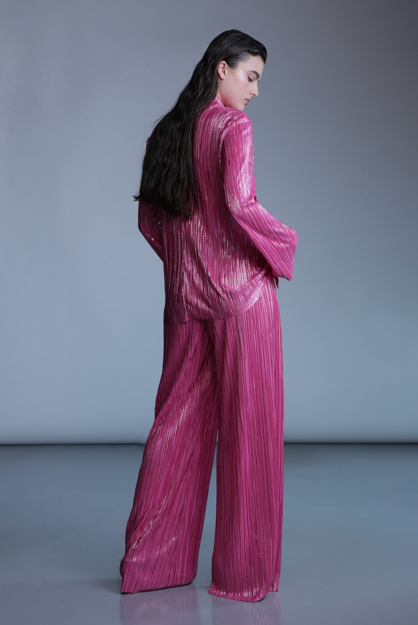 SABINA MUSAYEV - pleated_knit_w_foil_rasberry_pre_fall_24_25