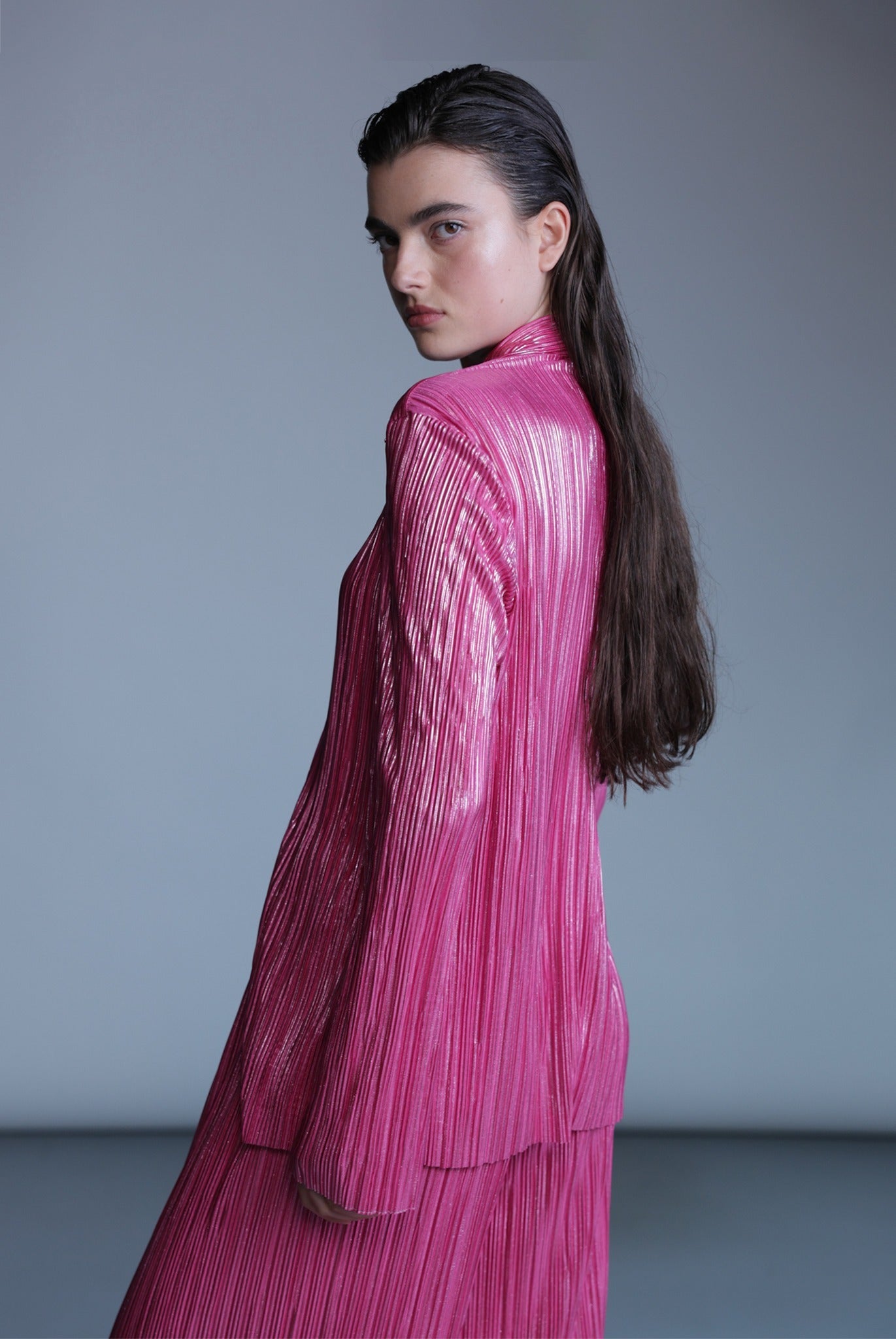 SABINA MUSAYEV - pleated_knit_w_foil_rasberry_pre_fall_24_25