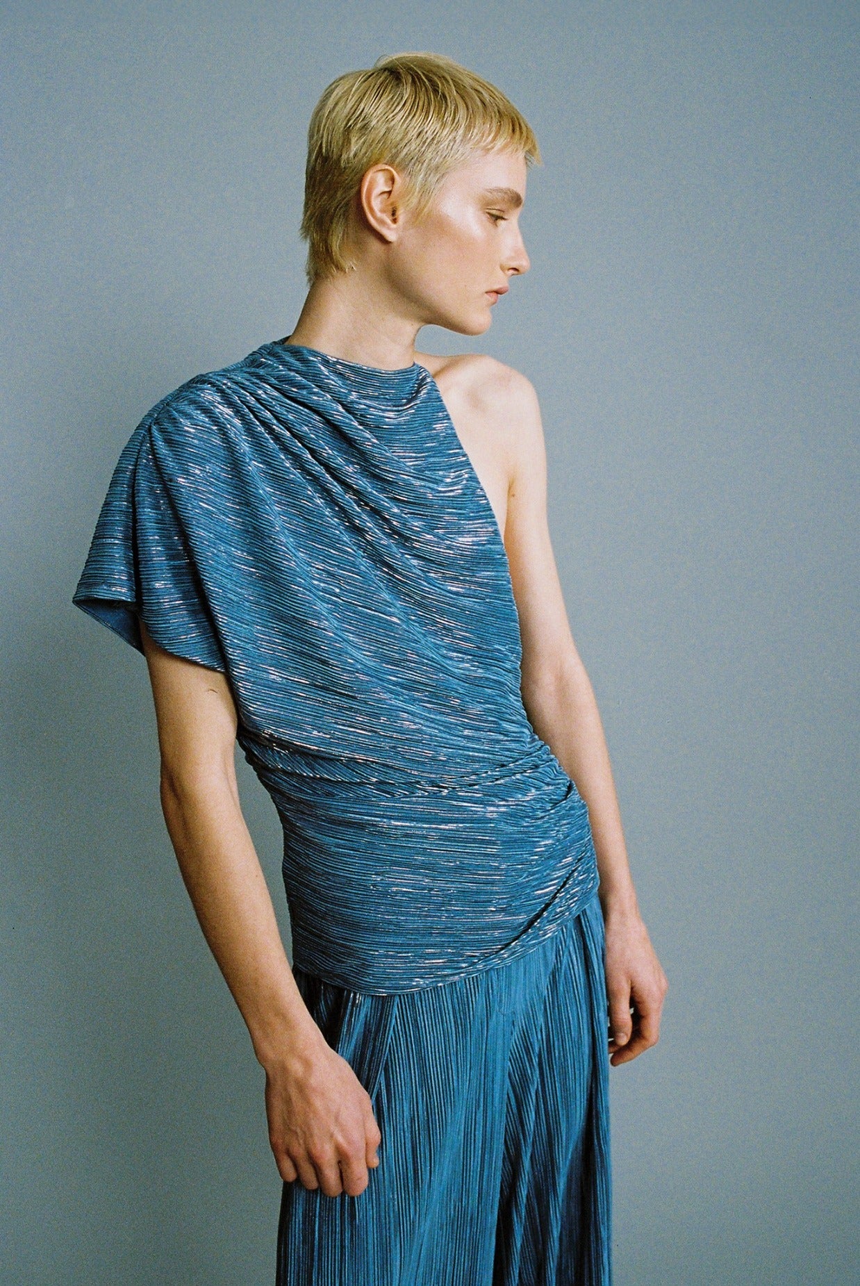 SABINA MUSAYEV - pleated_knit_w_foil_steel_blue_fw_24_25