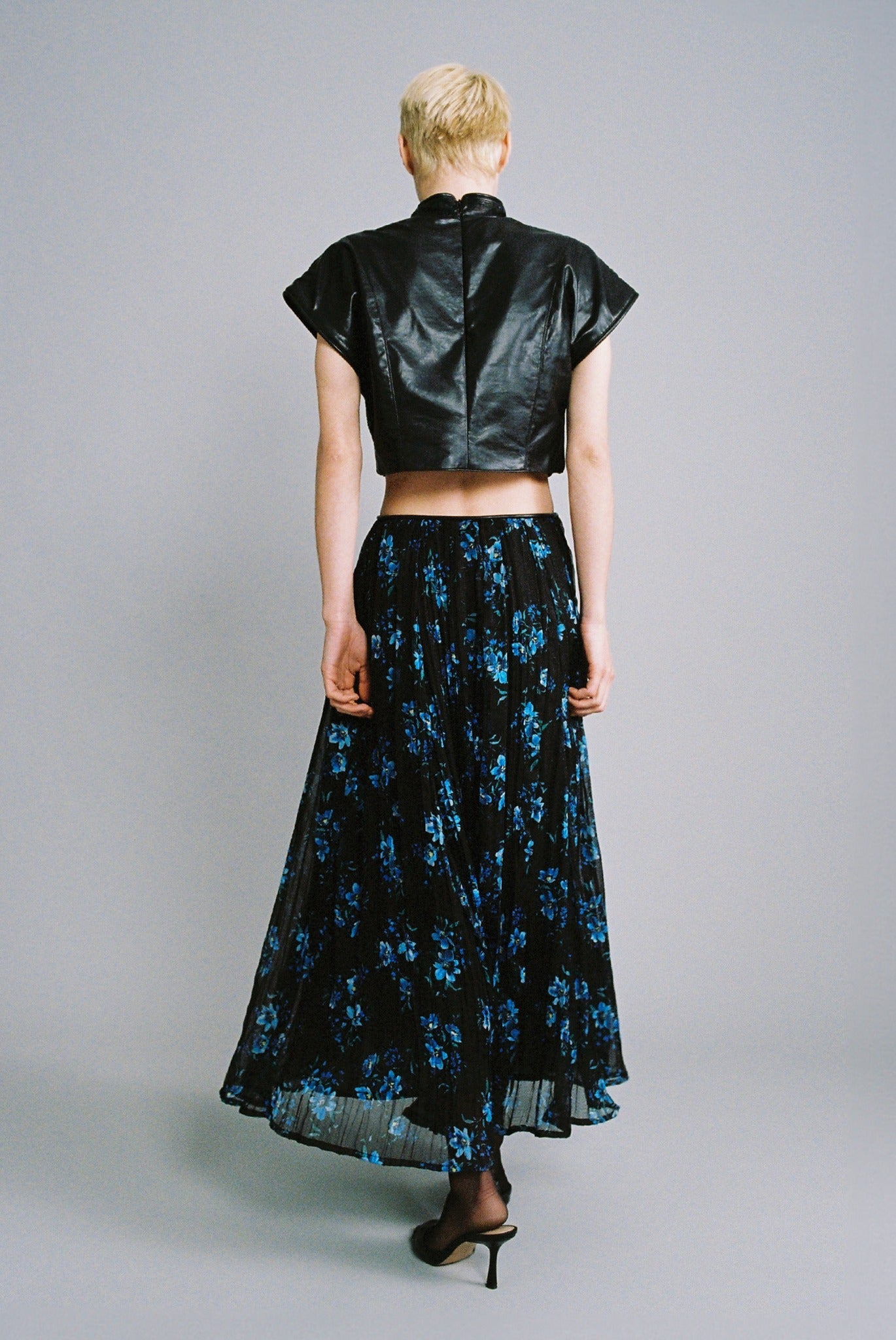 SABINA MUSAYEV - floral_print_on_crinkled_chiffon_black_print_fw_24_25