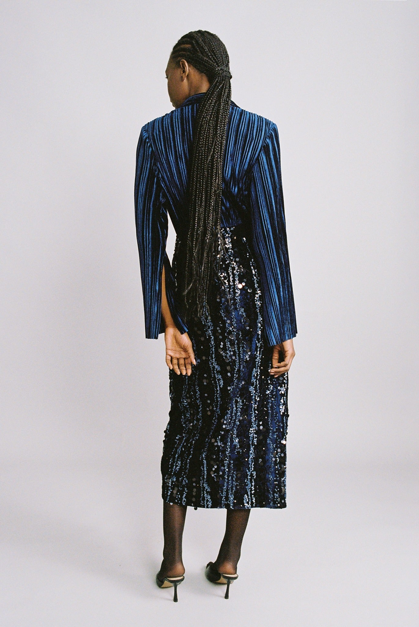 SABINA MUSAYEV - pleated_velvet_navy_fw_24_25