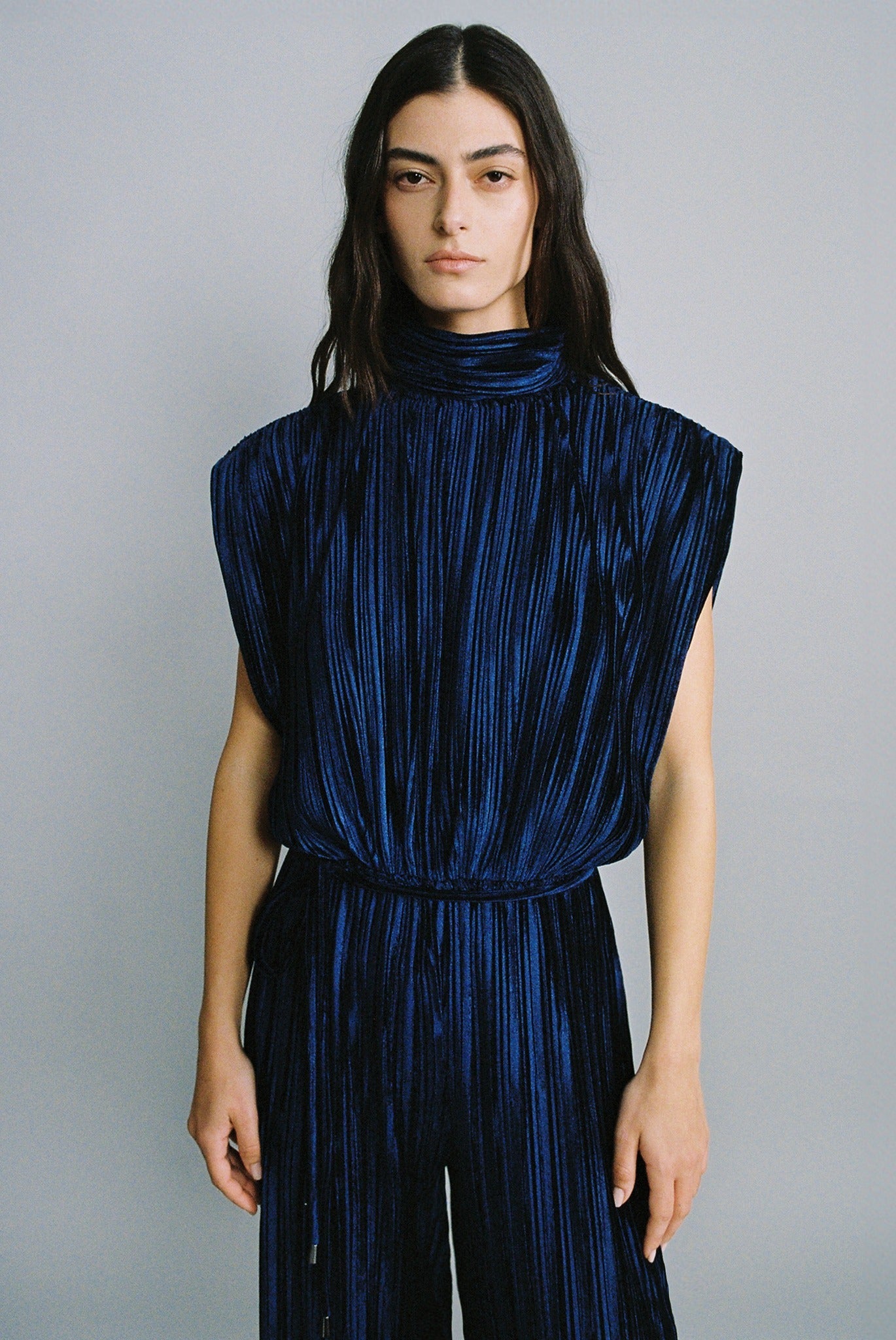 SABINA MUSAYEV - pleated_velvet_navy_fw_24_25