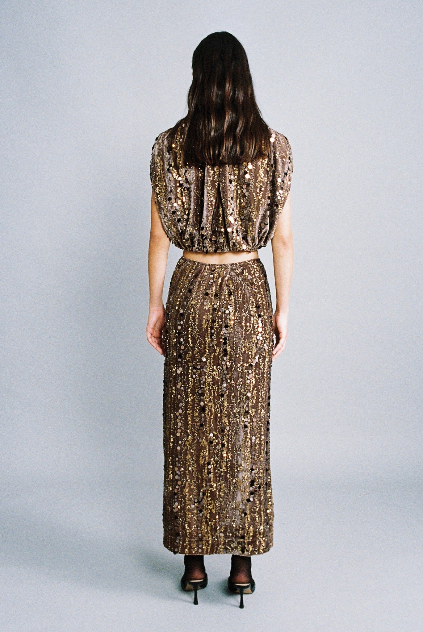 SABINA MUSAYEV - stripe_sequins_on_velvet_brown_fw_24_25