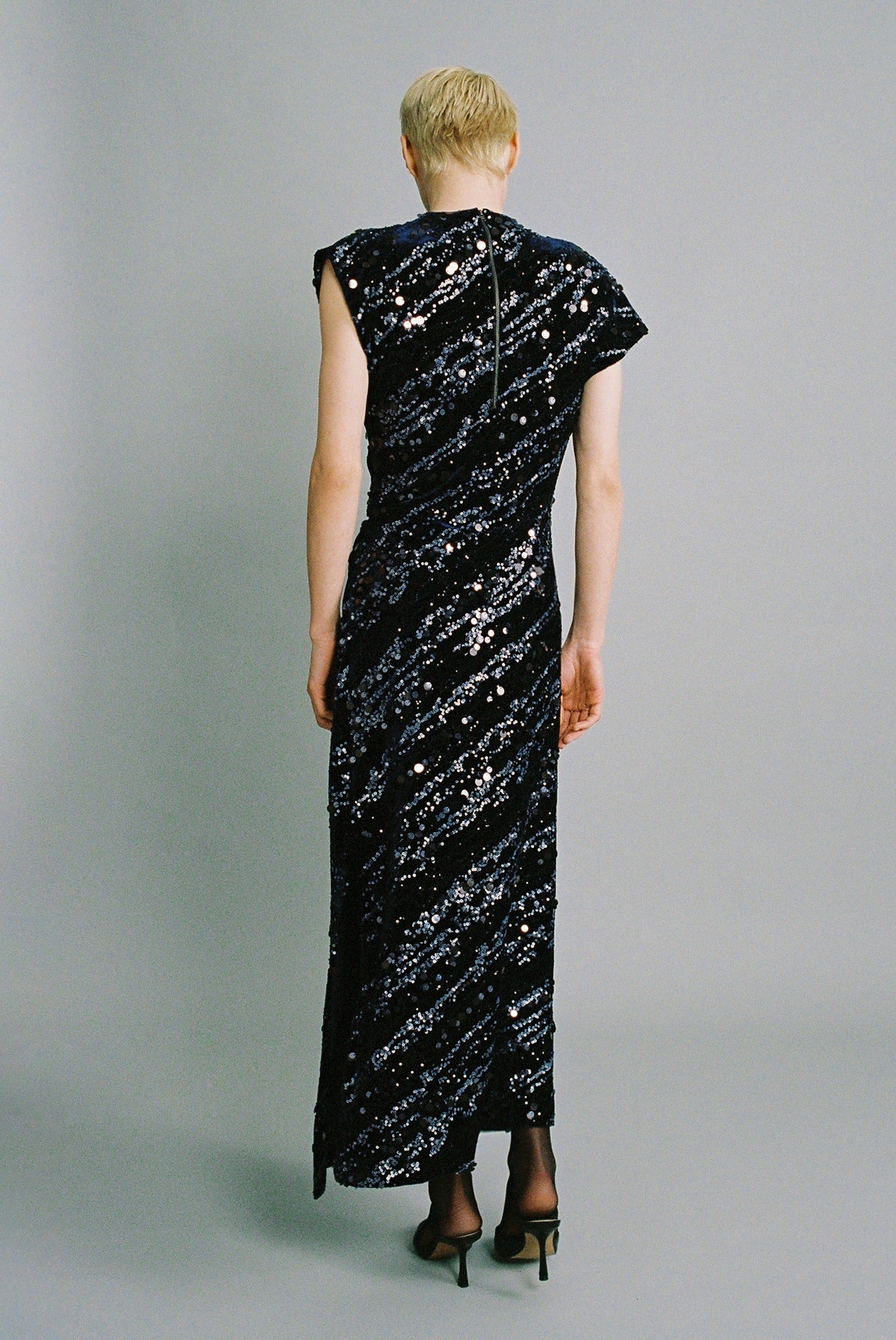 SABINA MUSAYEV - stripe_sequins_on_velvet_navy_fw_24_25