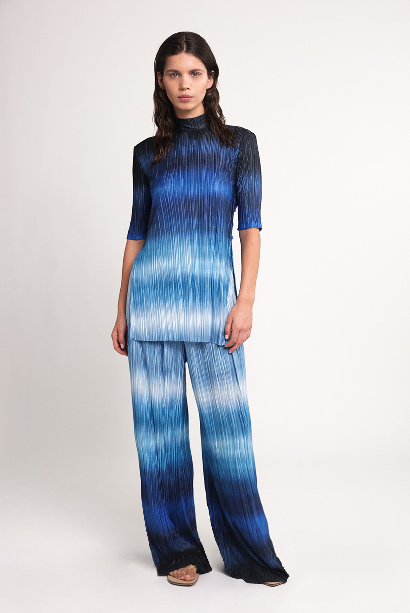 SABINA MUSAYEV - gradient_print_blue_print_spring_25