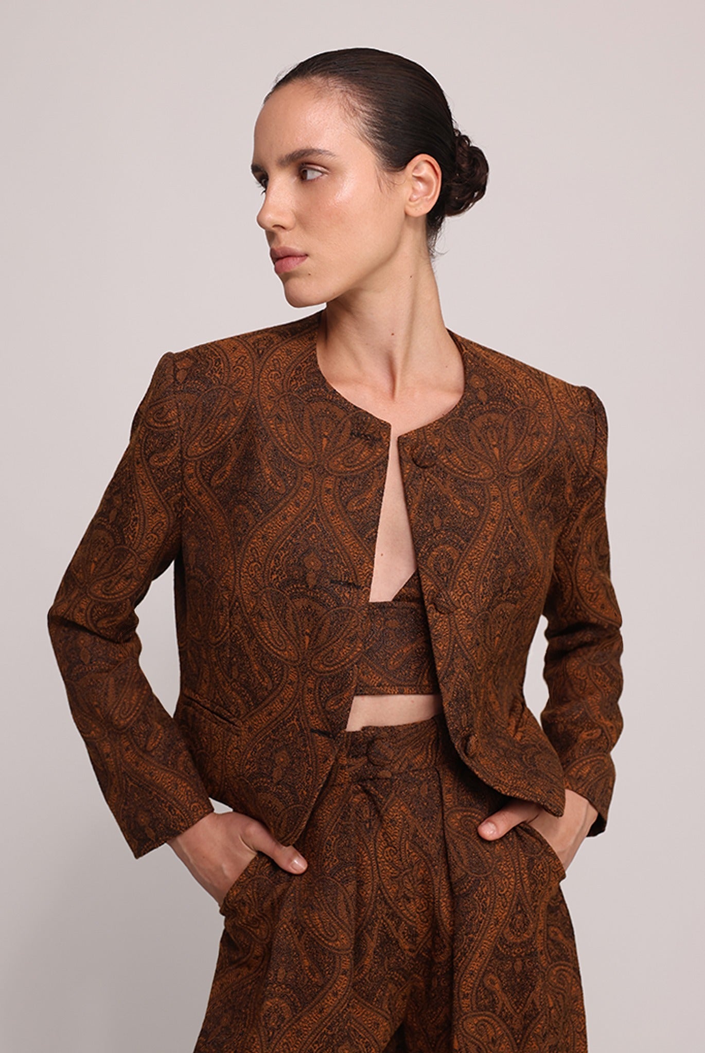 SABINA MUSAYEV - jacquard_paisley_black_rust_summer_25