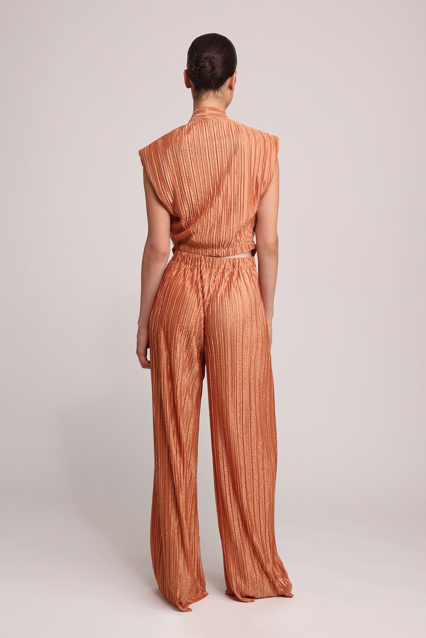 SABINA MUSAYEV - floral_embossed_pleated_knit_caramel_summer_25