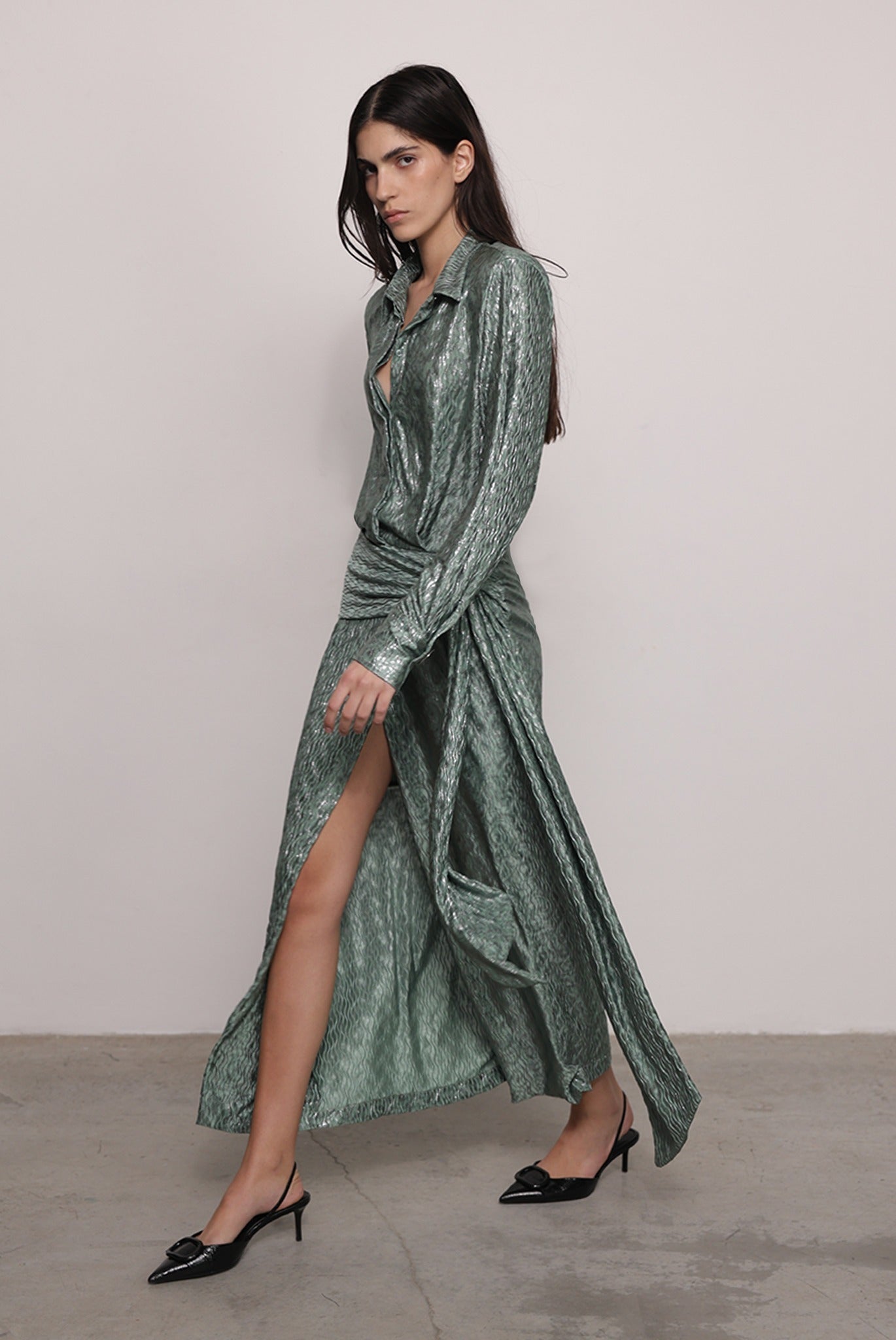SABINA MUSAYEV - pleated_knit_w._foil_smoked_sage_fw_25_26