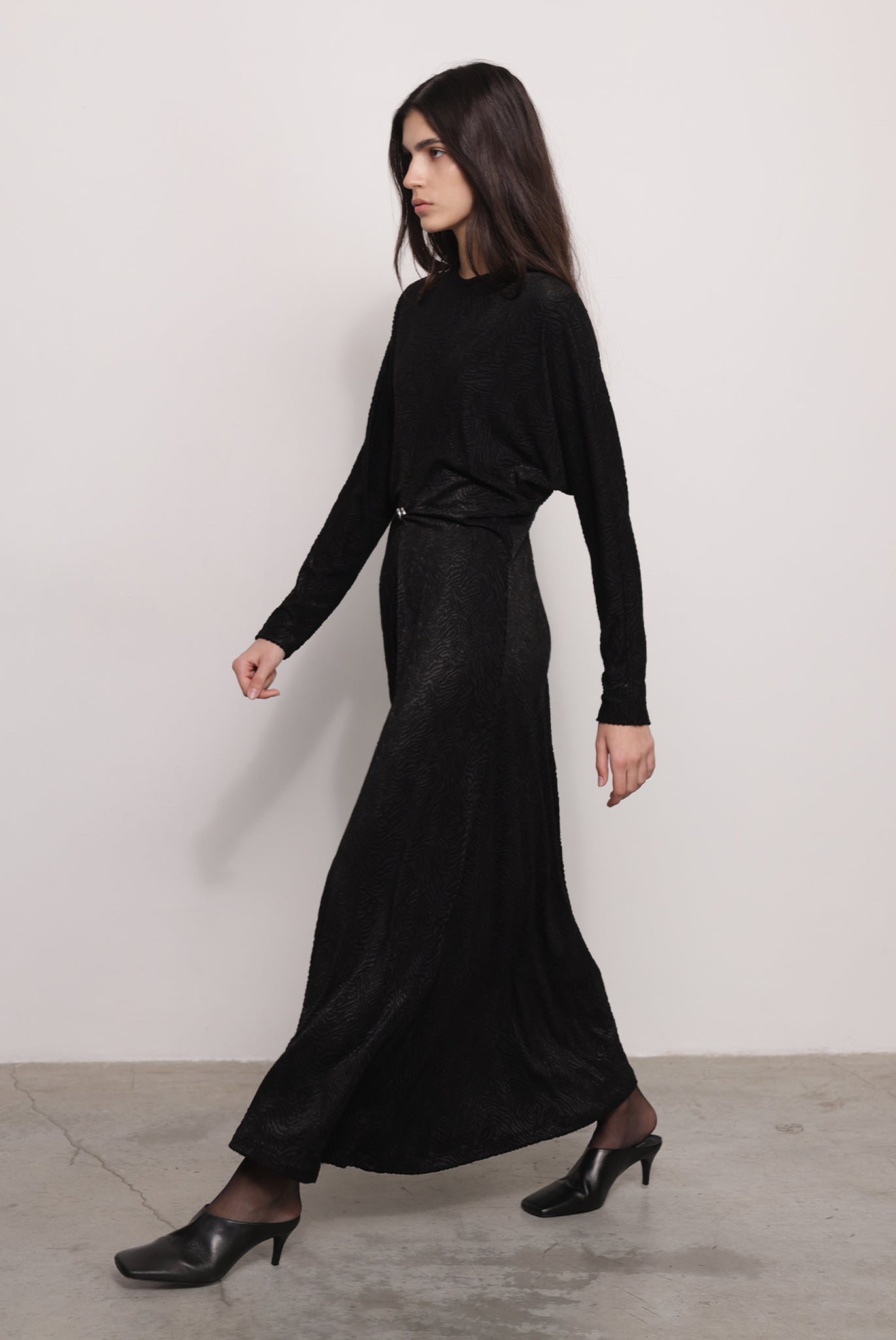 SABINA MUSAYEV - textured_knit_black_fw_25_26
