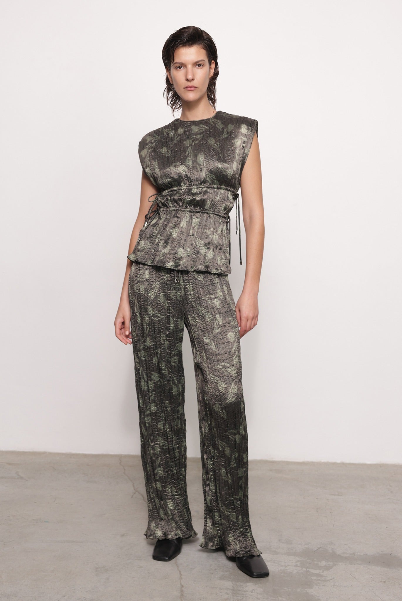 SABINA MUSAYEV - tulip_haze_print_dark_olive_print_fw_25_26