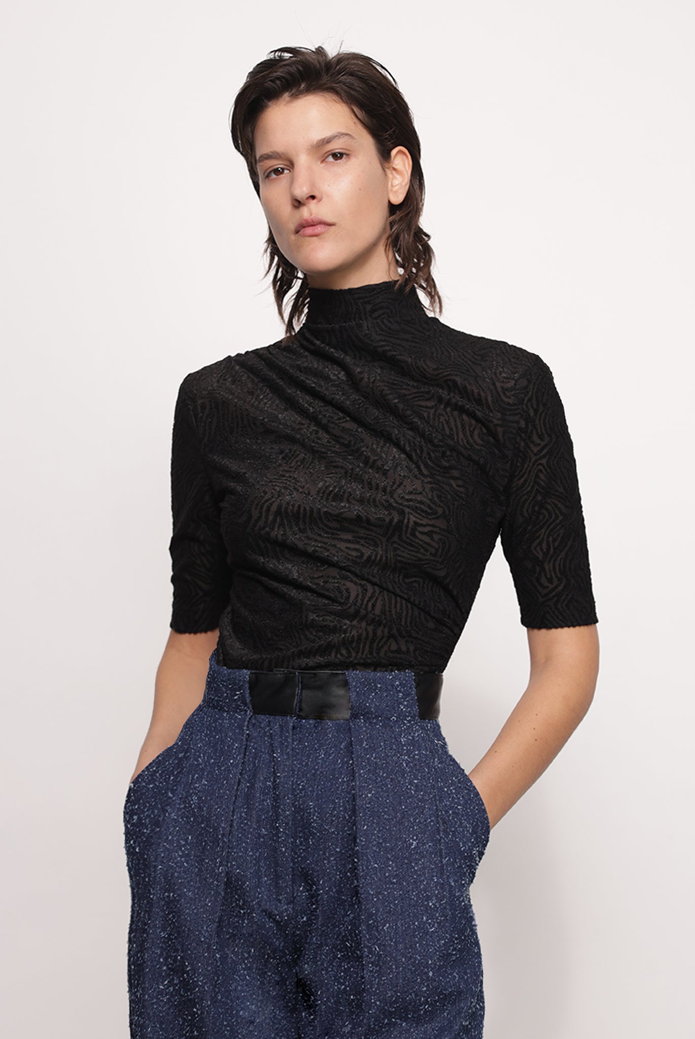 SABINA MUSAYEV - textured_knit_black_fw_25_26