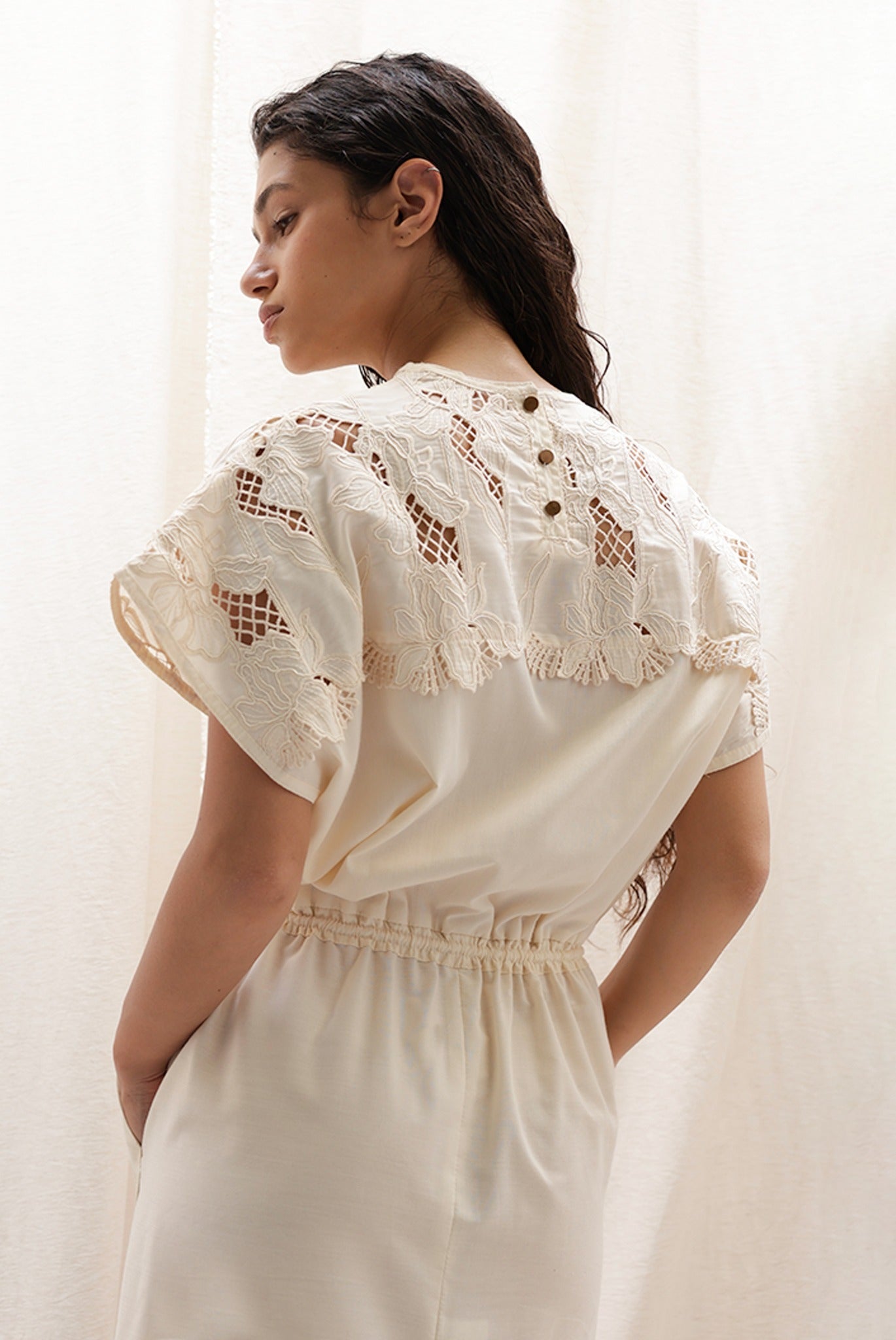 SABINA MUSAYEV - embroidered_poplin_ivory_pre_spring_26