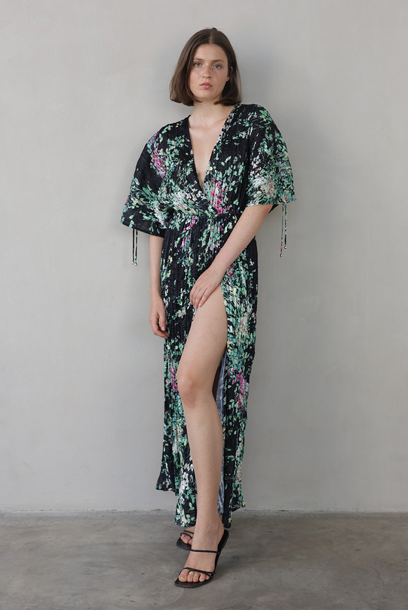 SABINA MUSAYEV - floral_print_black_print_summer_26