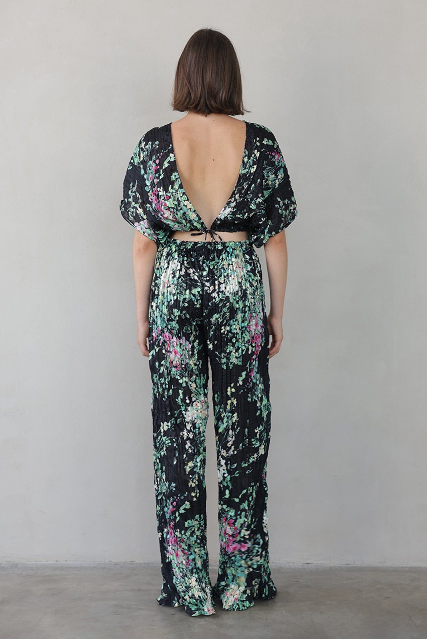 SABINA MUSAYEV - floral_print_black_print_summer_26