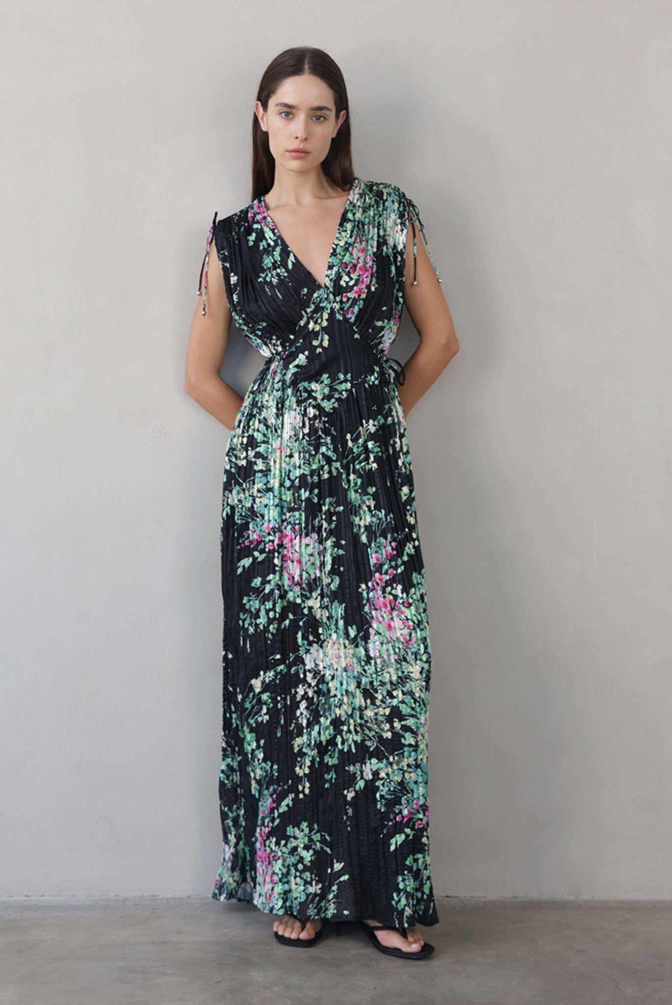 SABINA MUSAYEV - floral_print_black_print_summer_26