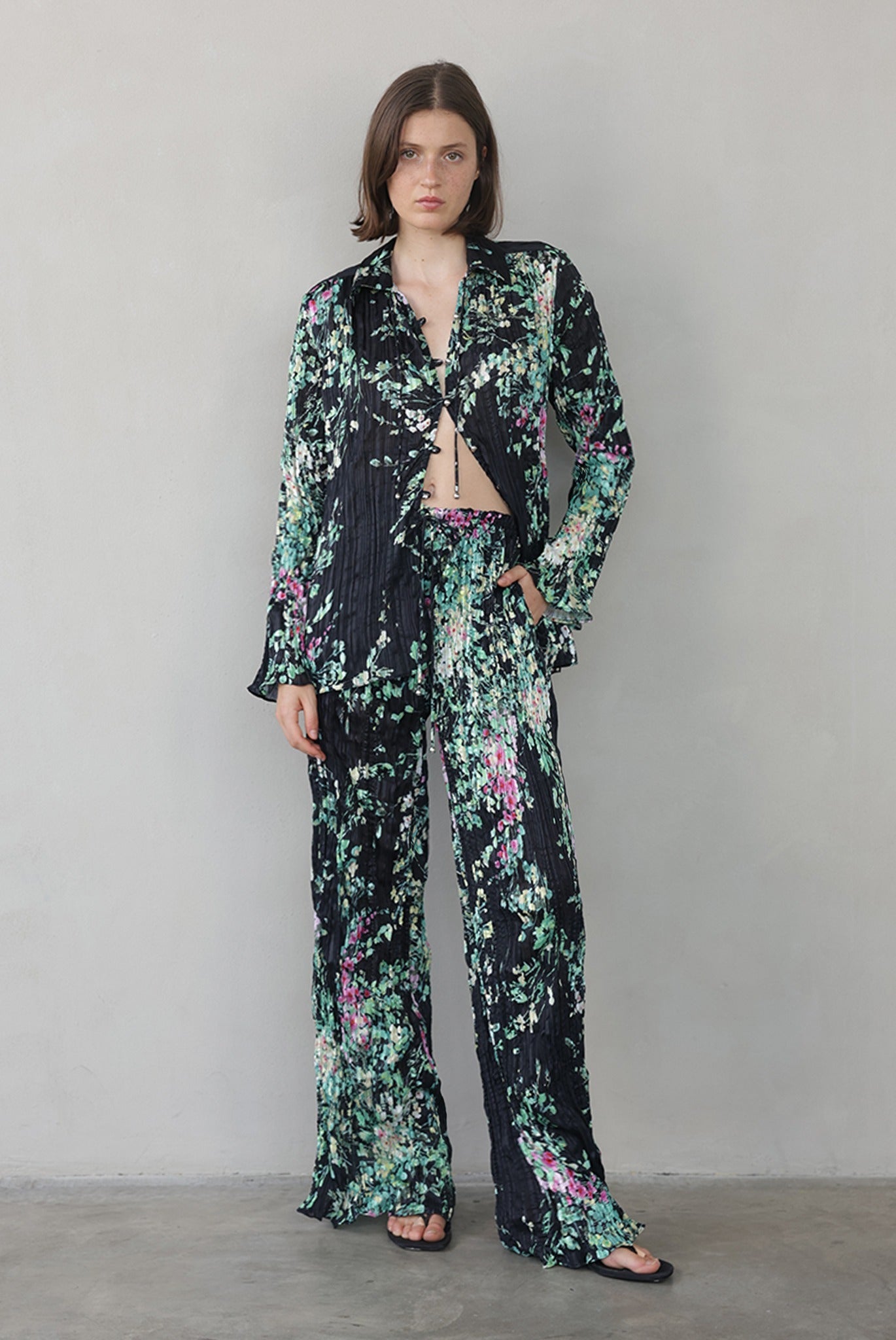 SABINA MUSAYEV - floral_print_black_print_summer_26