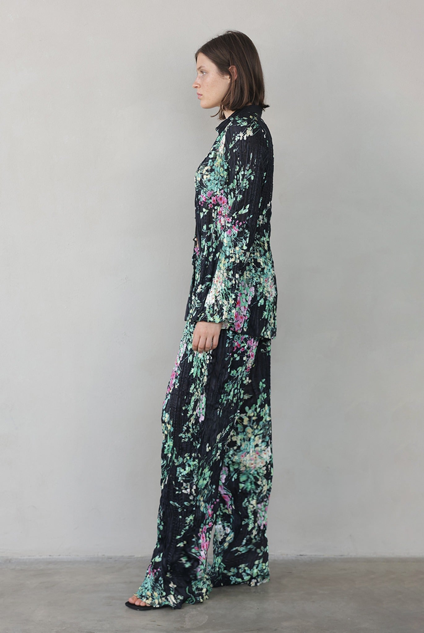 SABINA MUSAYEV - floral_print_black_print_summer_26