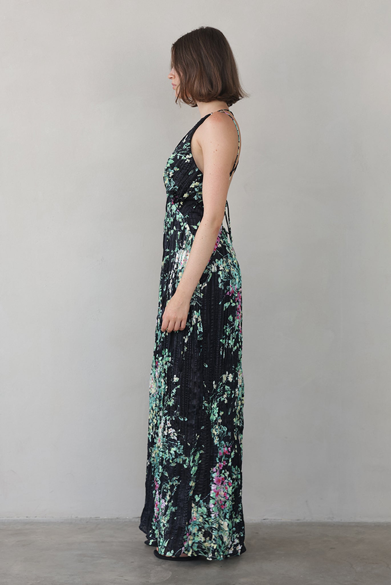 SABINA MUSAYEV - floral_print_black_print_summer_26