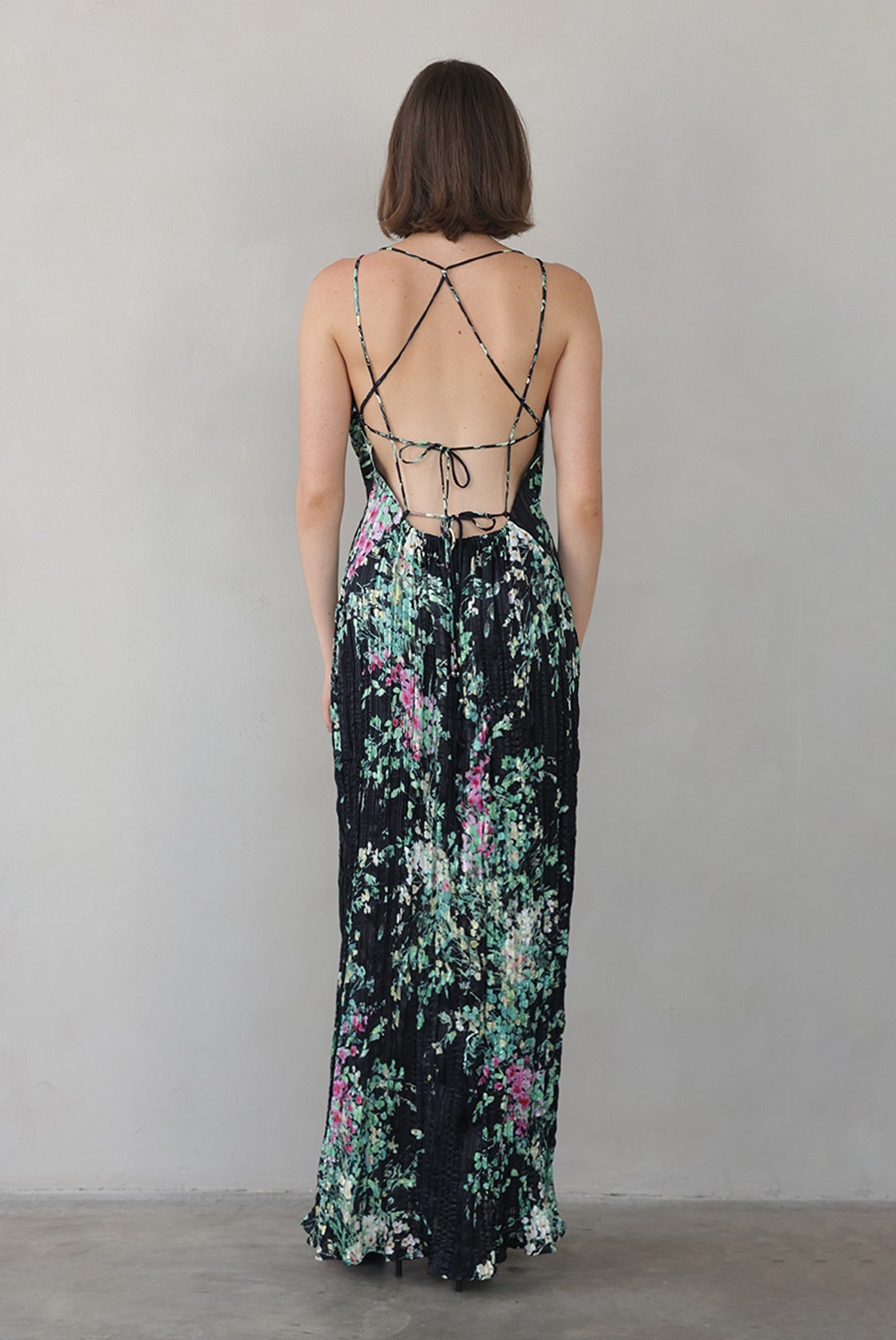 SABINA MUSAYEV - floral_print_black_print_summer_26