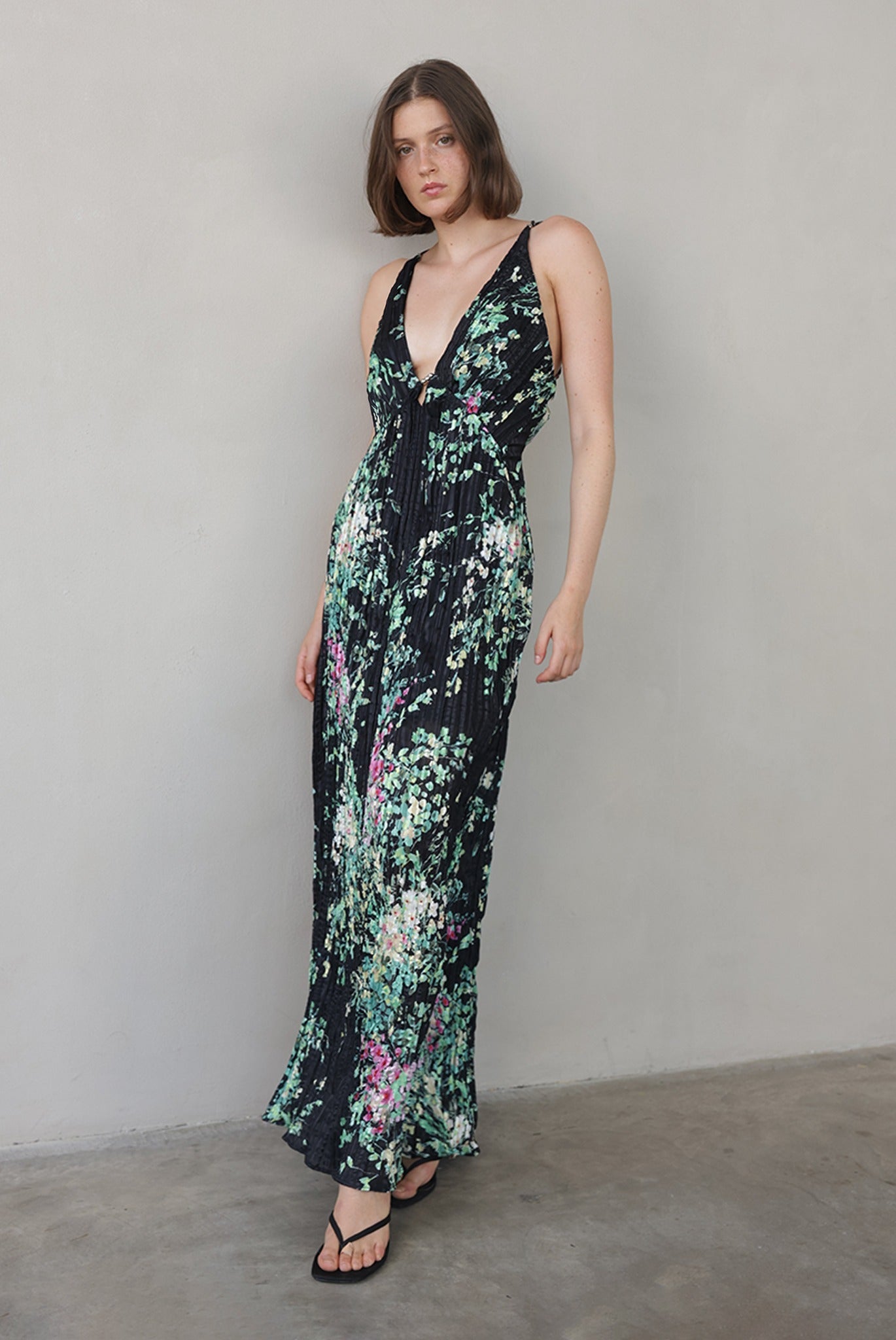 SABINA MUSAYEV - floral_print_black_print_summer_26