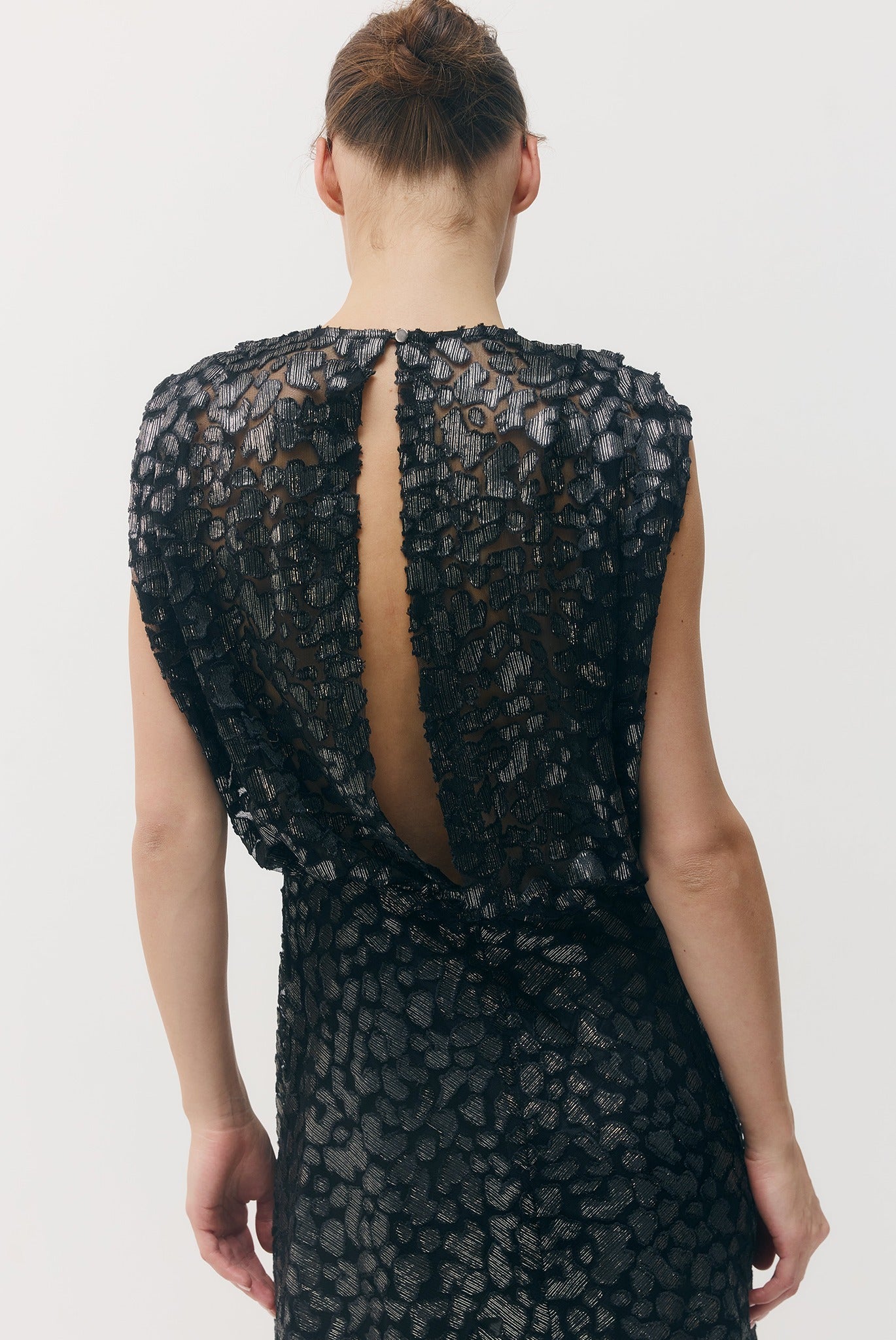 SABINA MUSAYEV - devore_w_foil_midnight_silver_fw_26_27