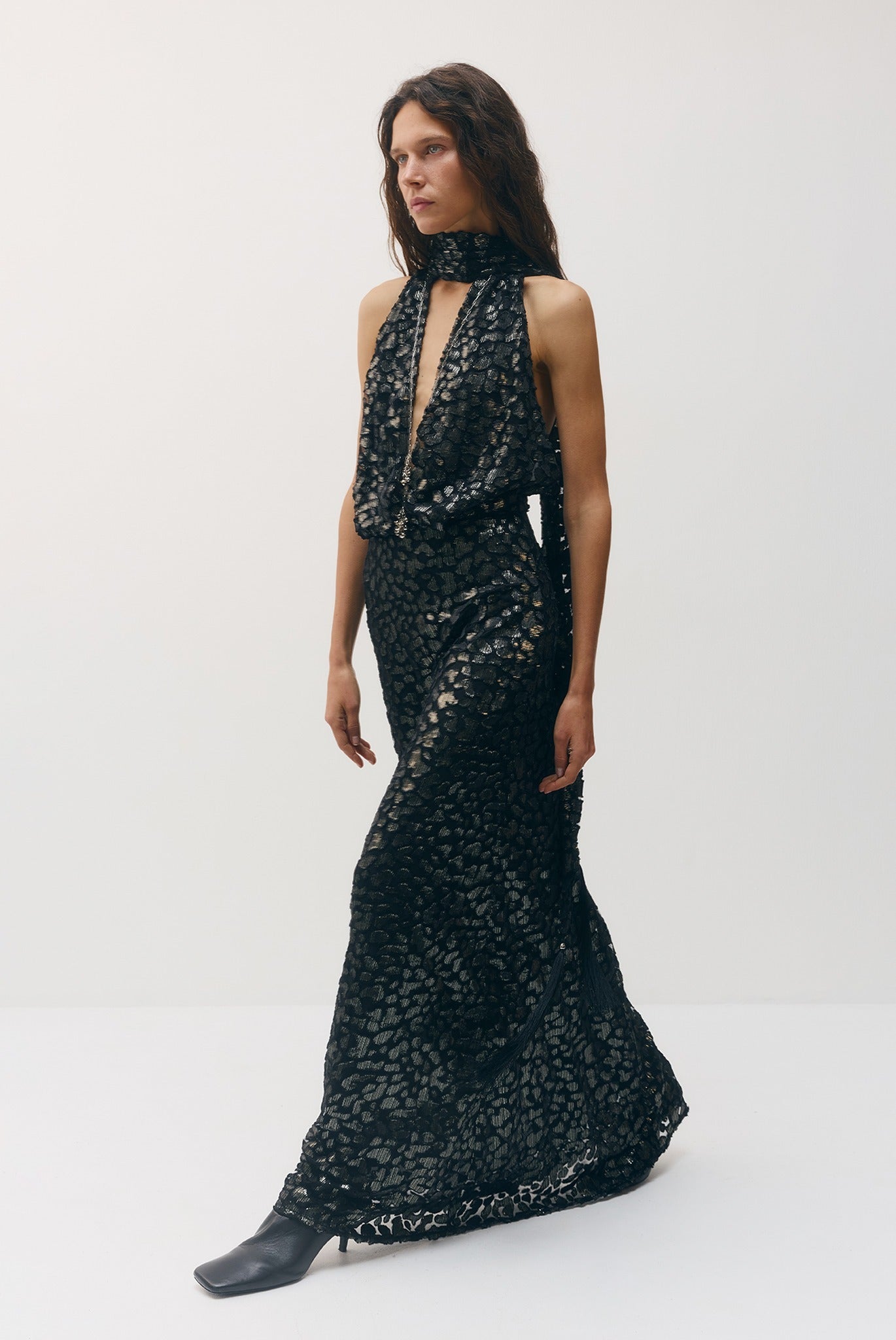 SABINA MUSAYEV - devore_w_foil_midnight_silver_fw_26_27
