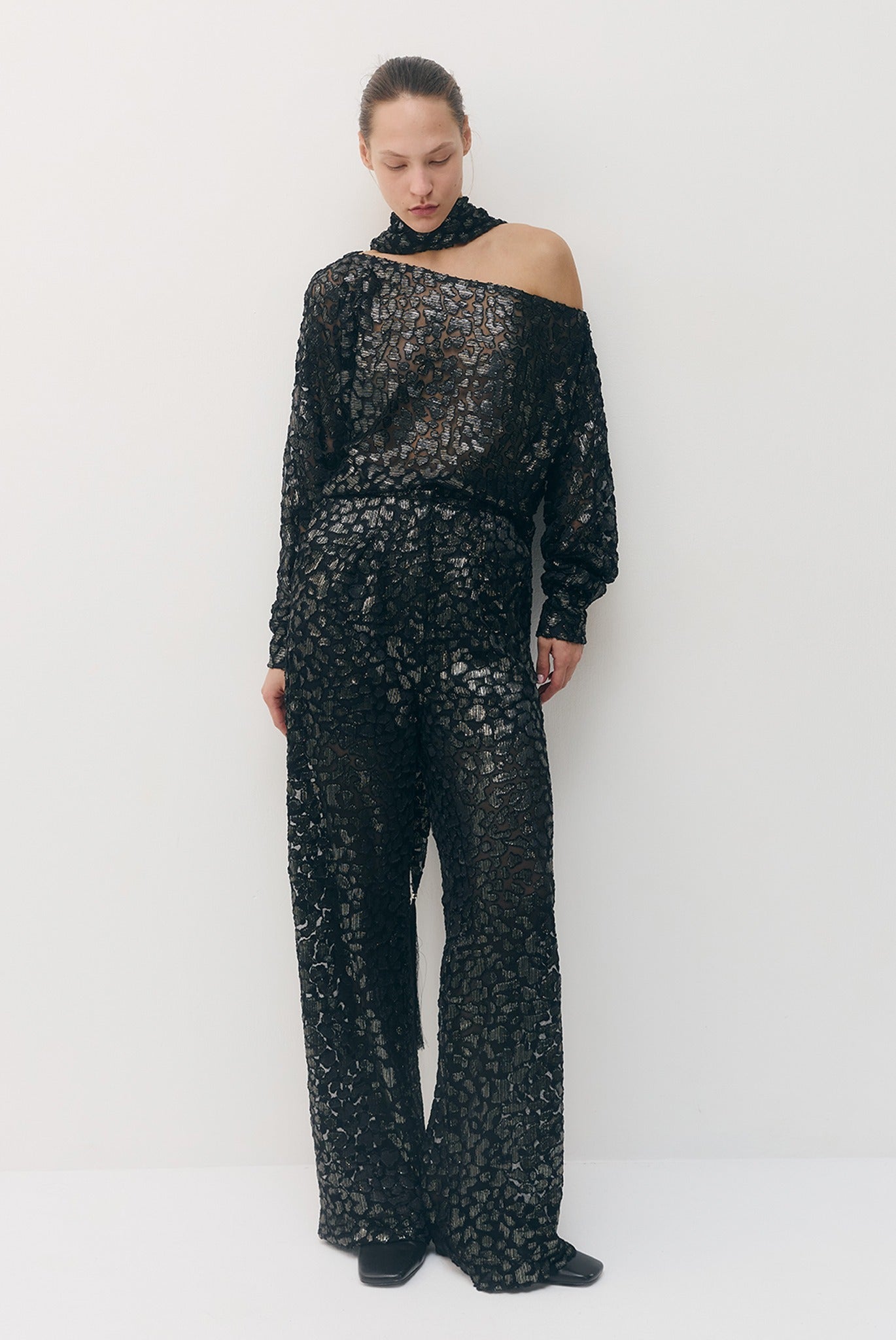 SABINA MUSAYEV - devore_w_foil_midnight_silver_fw_26_27