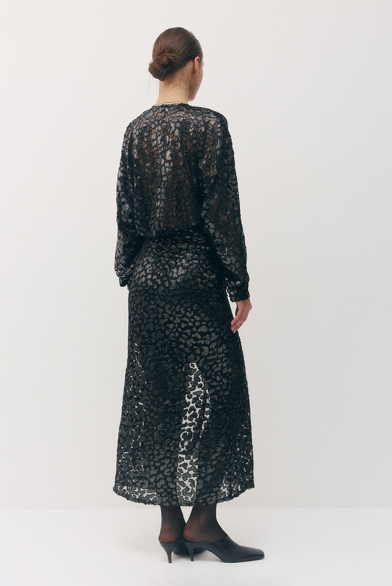 SABINA MUSAYEV - devore_w_foil_midnight_silver_fw_26_27