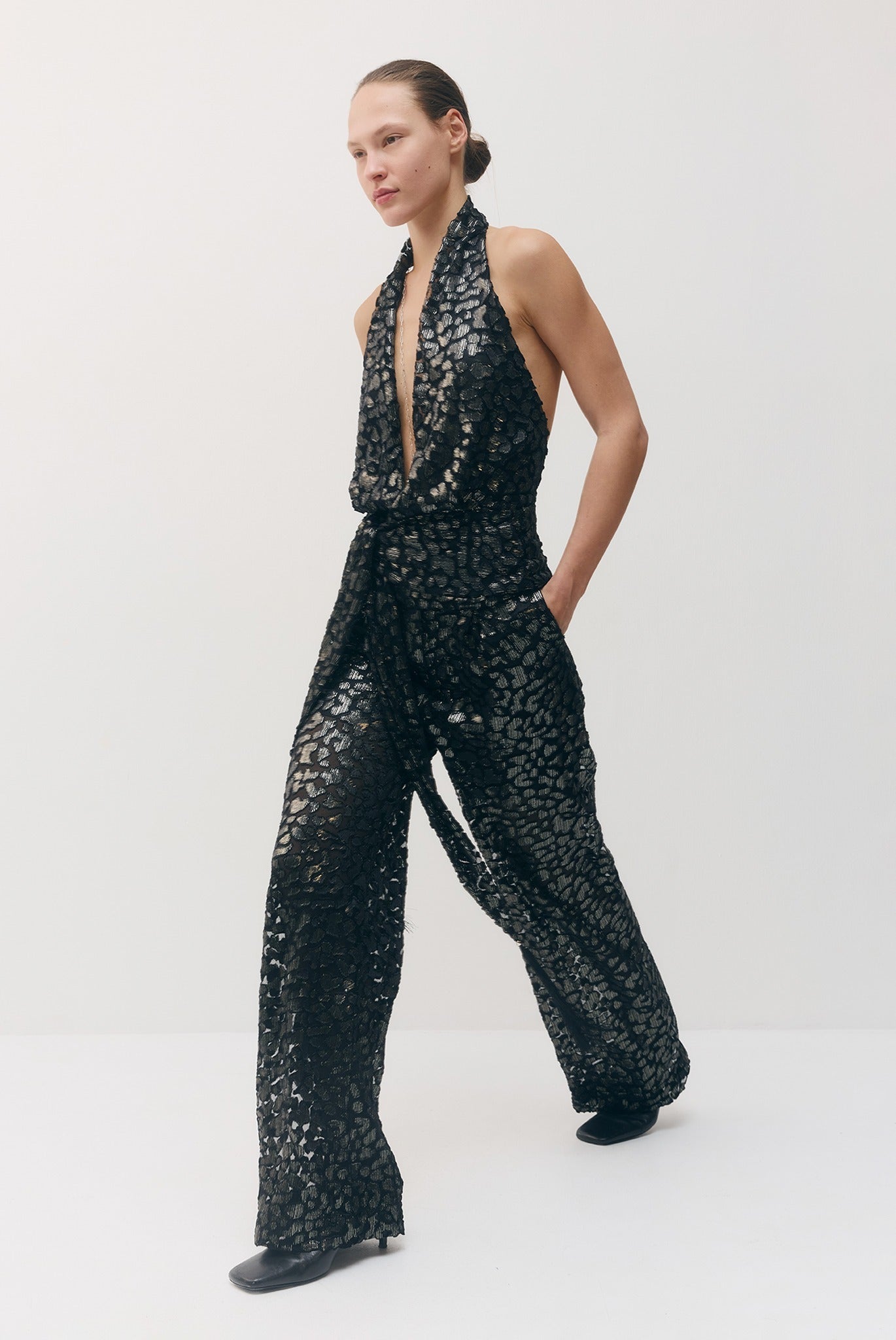 SABINA MUSAYEV - devore_w_foil_midnight_silver_fw_26_27